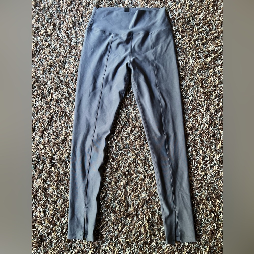Peloton show up front slit leggings